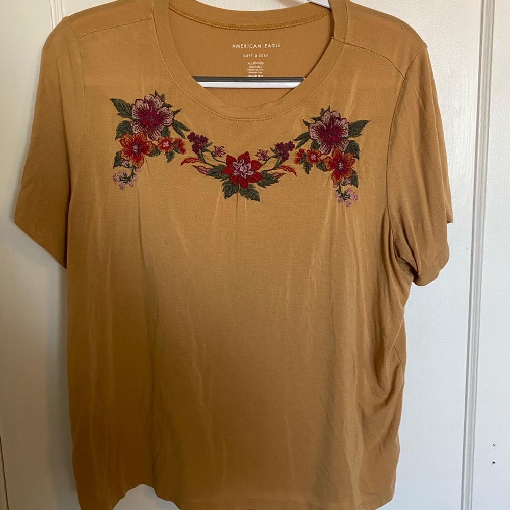 American Eagle T-shirt